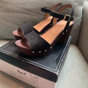 Quipid Platform Sandals